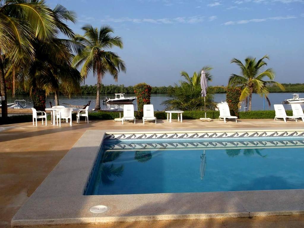 Hotel Katakalousse Yembakana Экстерьер фото