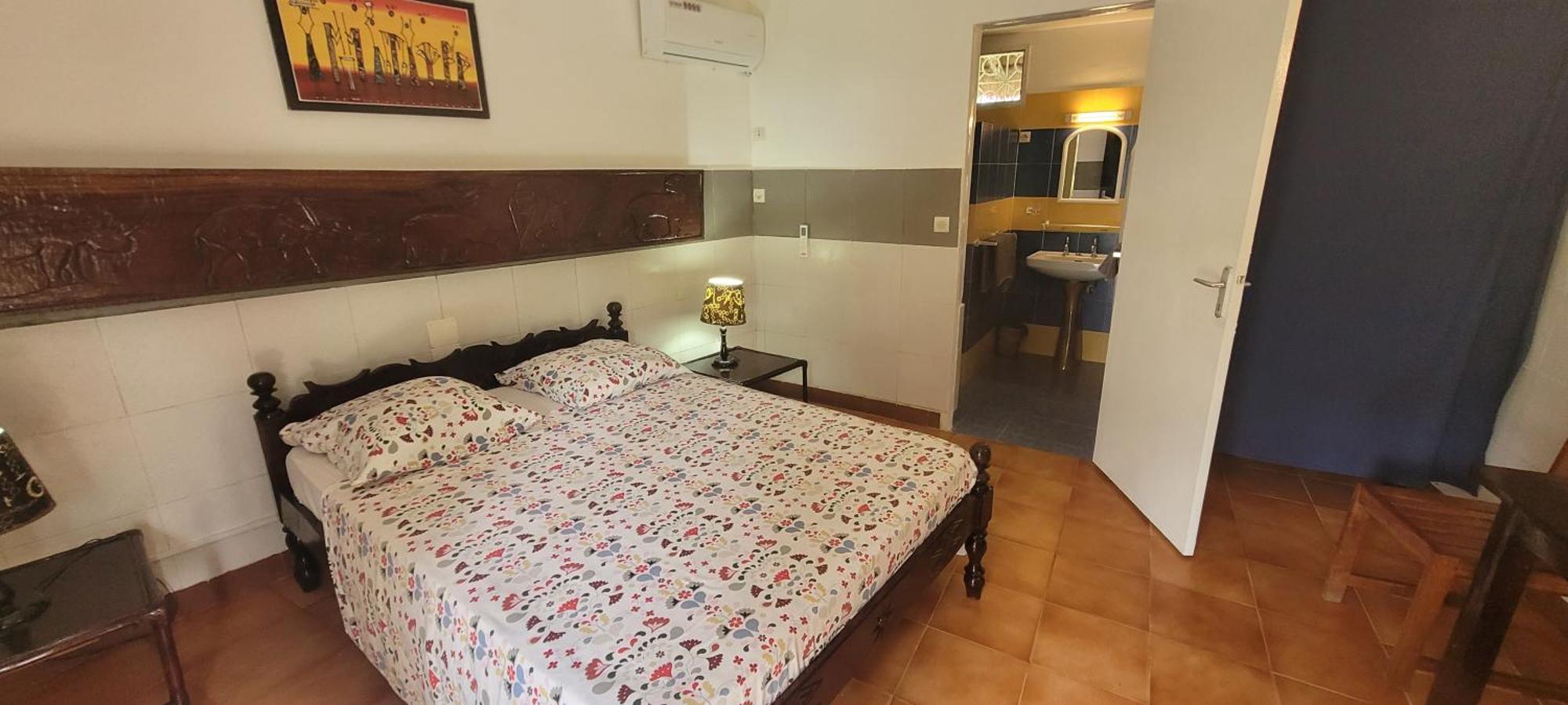 Hotel Katakalousse Yembakana Экстерьер фото