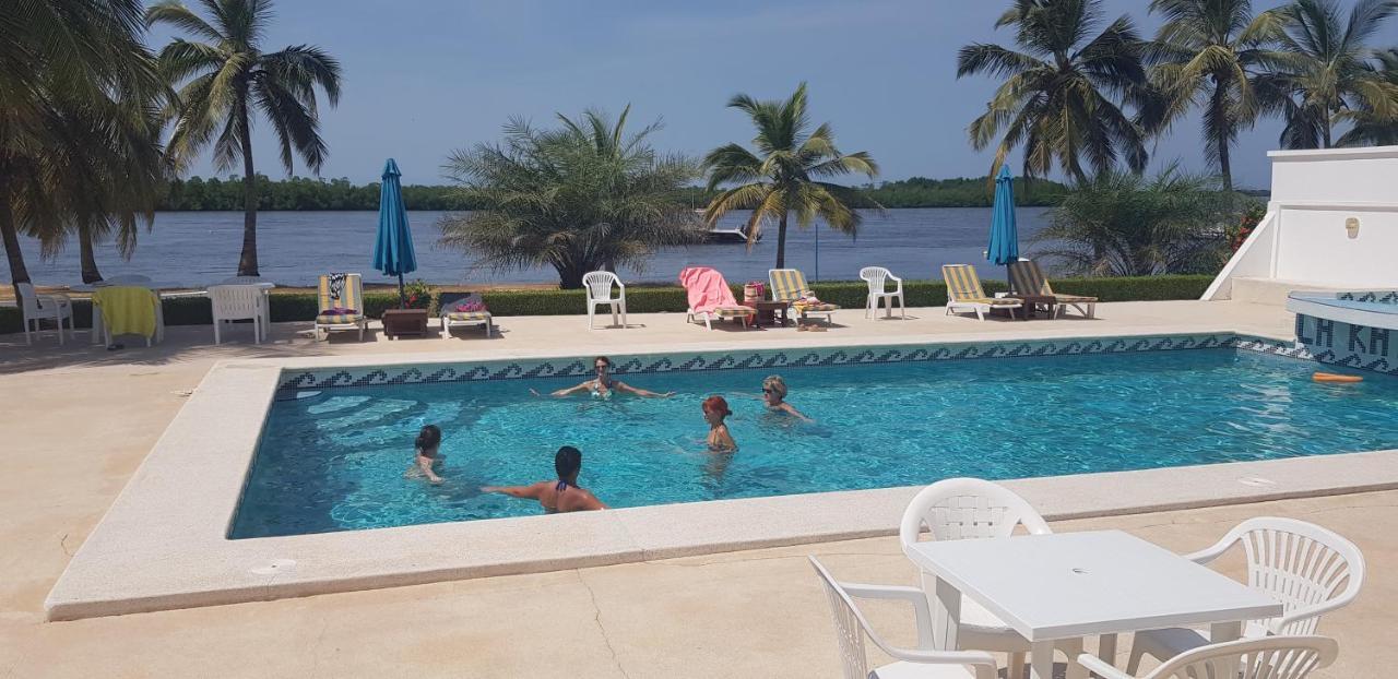 Hotel Katakalousse Yembakana Экстерьер фото